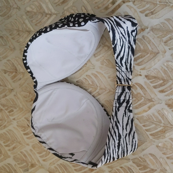 Victoria's Secret Swim Bandeau Top - Picture 3 of 4